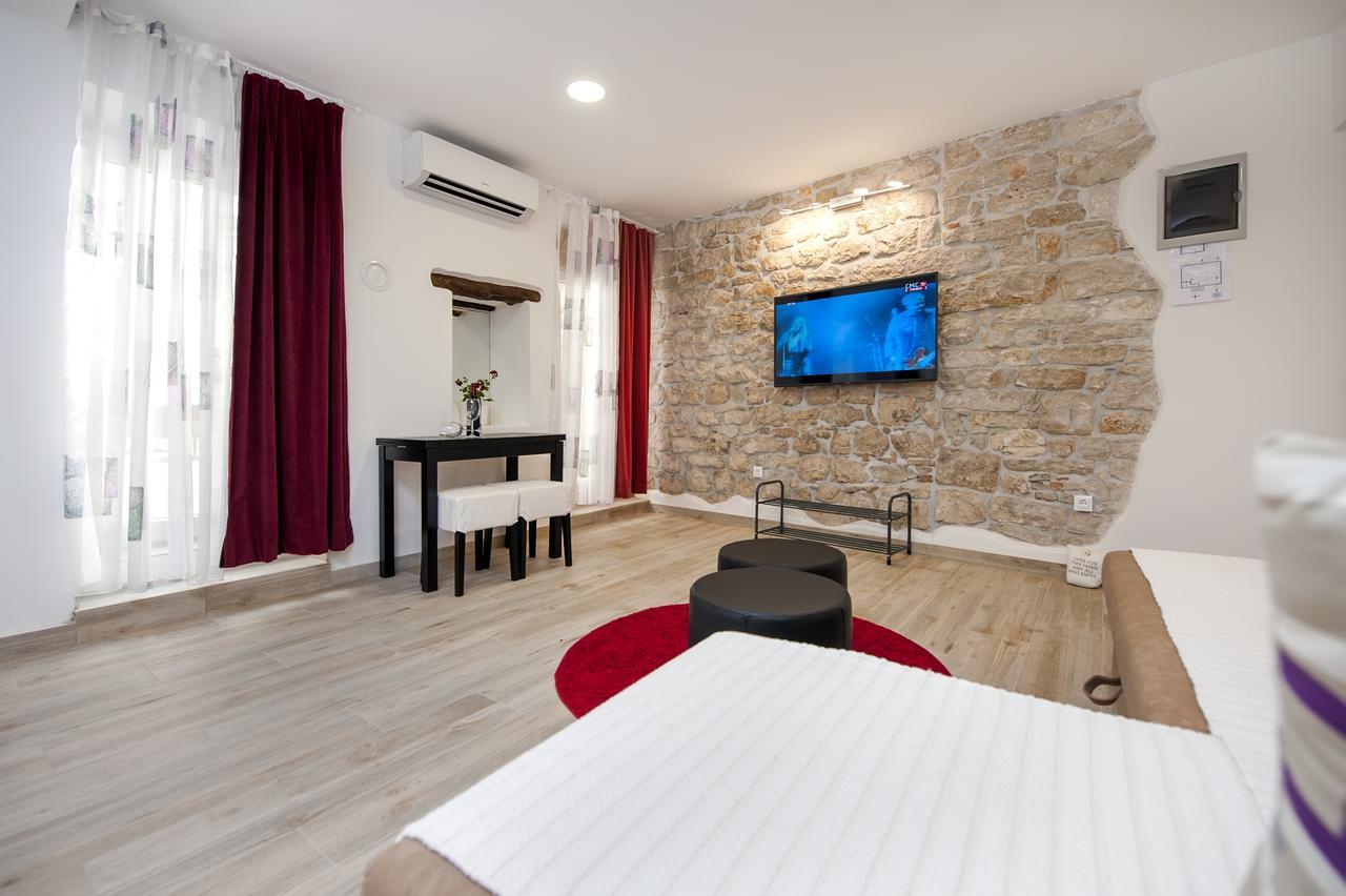 La Svalba Rooms & Studios Rovinj Bagian luar foto