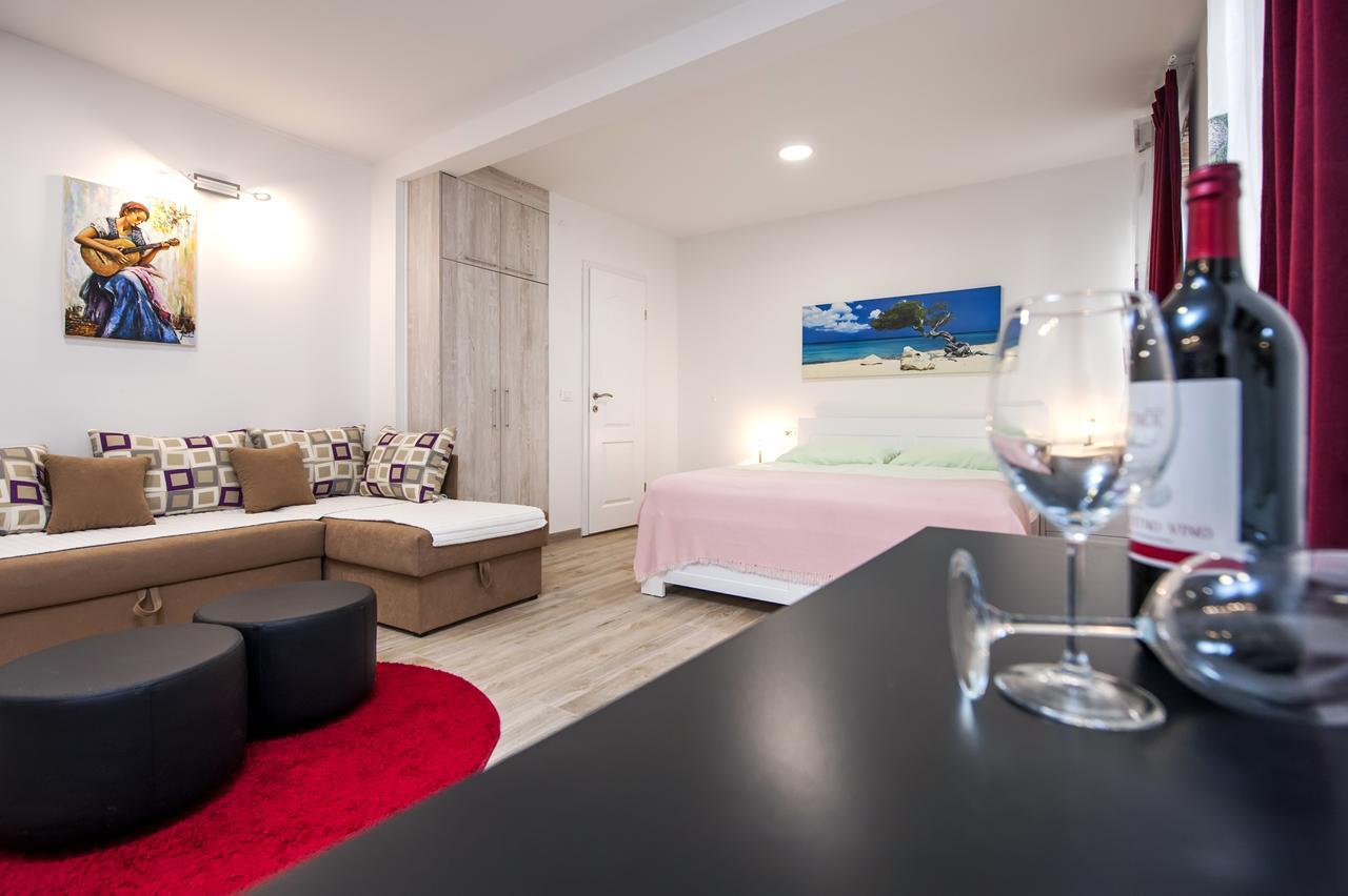 La Svalba Rooms & Studios Rovinj Bagian luar foto