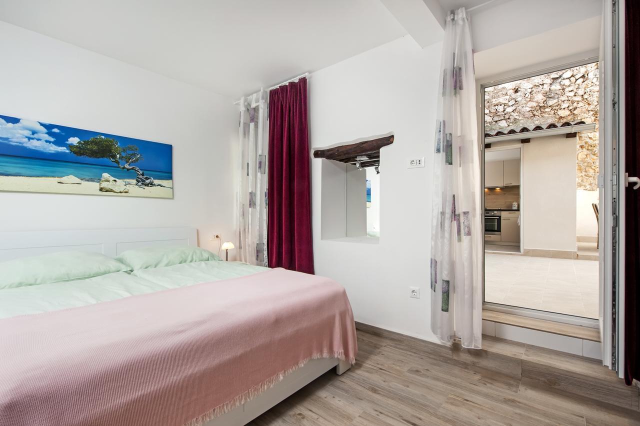 La Svalba Rooms & Studios Rovinj Bagian luar foto