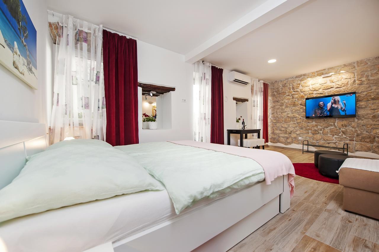 La Svalba Rooms & Studios Rovinj Bagian luar foto