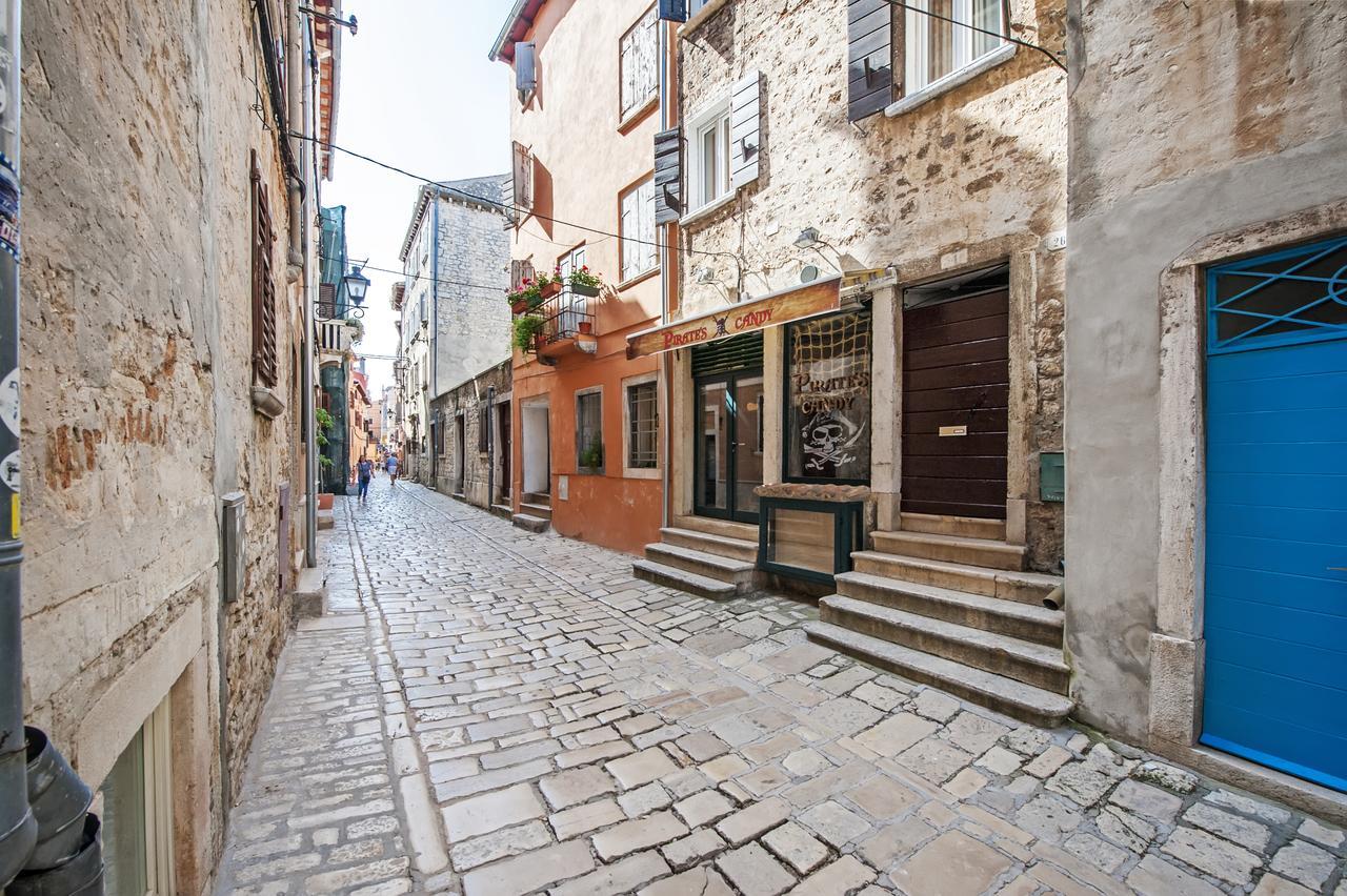 La Svalba Rooms & Studios Rovinj Bagian luar foto