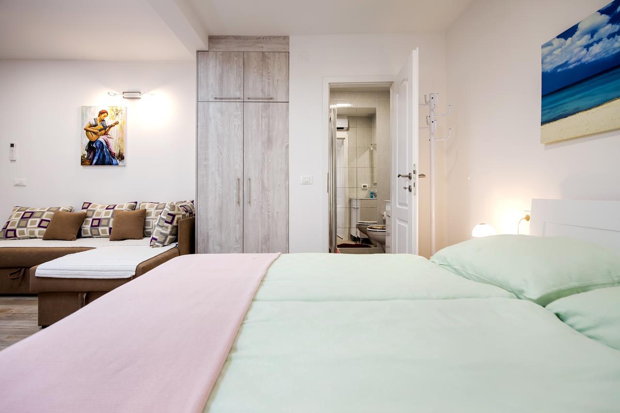 La Svalba Rooms & Studios Rovinj Bagian luar foto