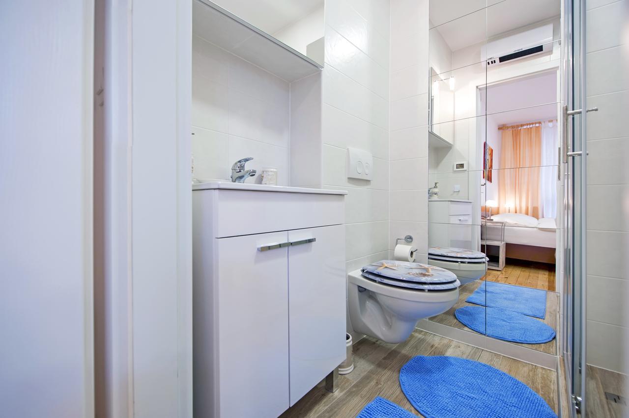 La Svalba Rooms & Studios Rovinj Bagian luar foto