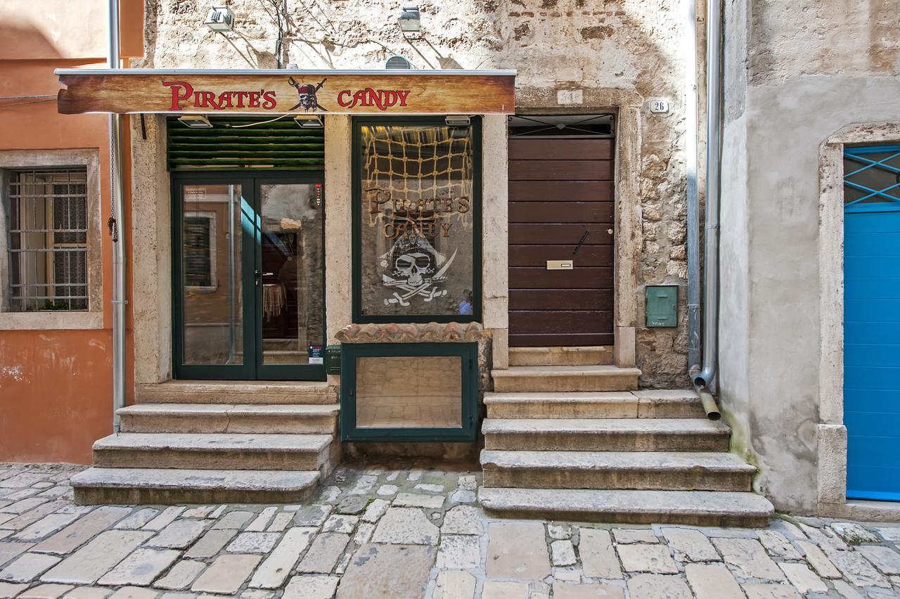 La Svalba Rooms & Studios Rovinj Bagian luar foto